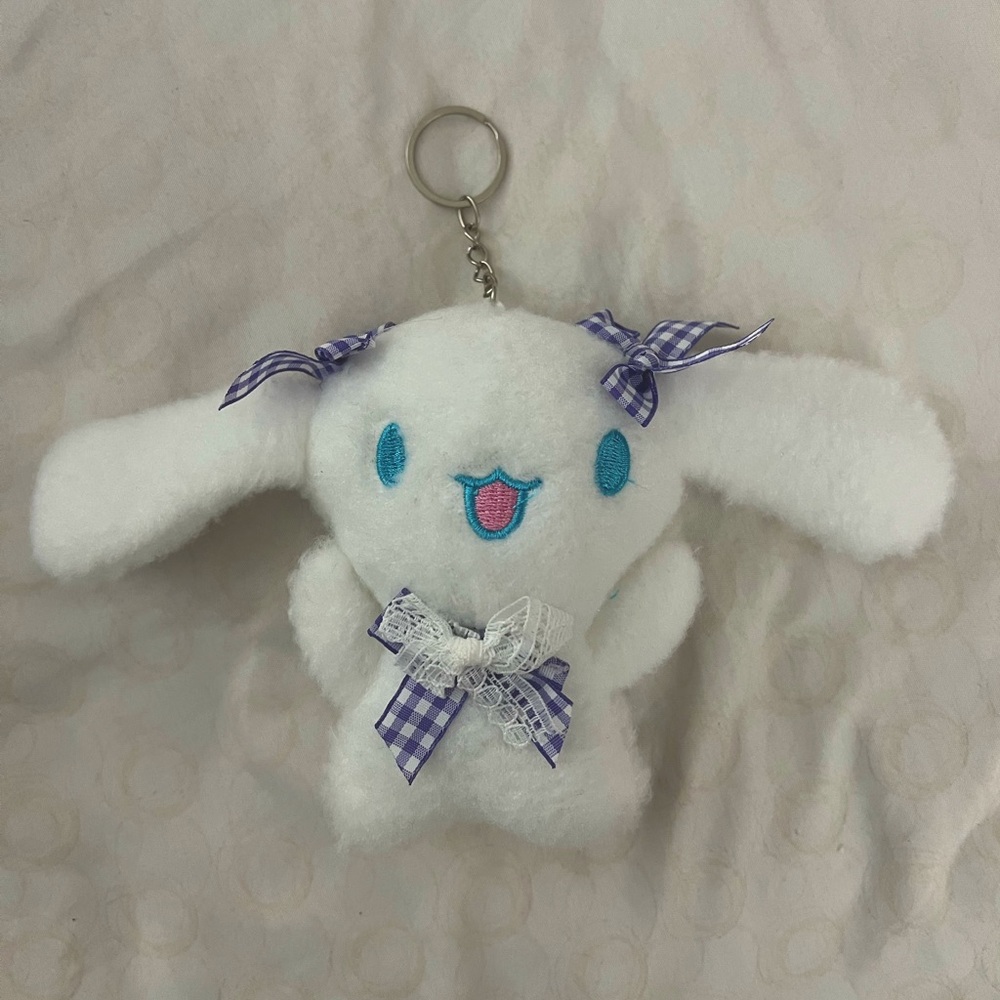 Cinnamoroll plush keychain
